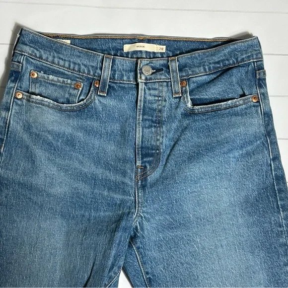 Levi’s Wedgie Jeans - Picture 2 of 5